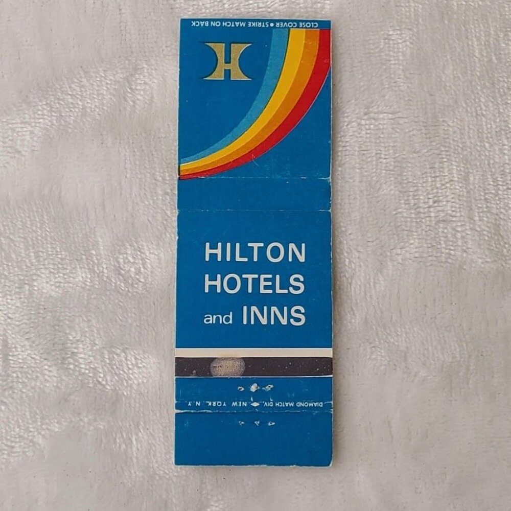 Vintage Matchbook Cover Hilton Hotels & Inns Blue with Rainbow - Picture 4 of 5